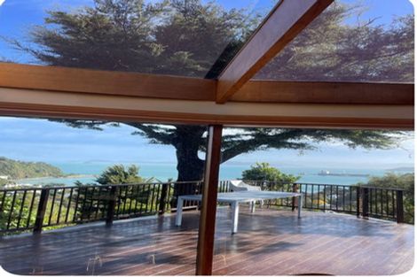 Photo of property in 5 Whiorau Grove, Lowry Bay, Lower Hutt, 5013