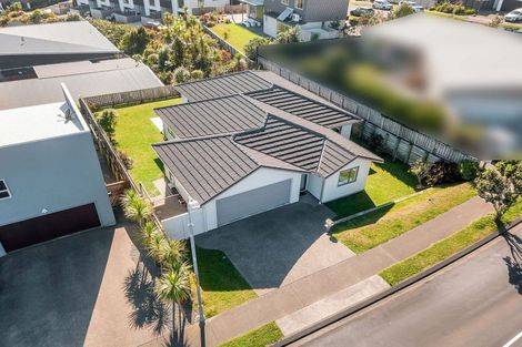Photo of property in 37 Cedarwood Street, Woodridge, Wellington, 6037