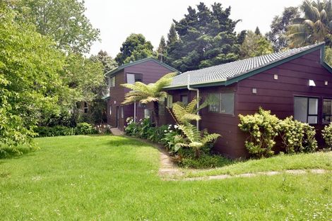 Photo of property in 9 Geoffrey Road, Torbay, Auckland, 0630