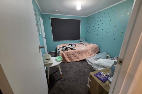 Photo of property in 13 Alton Grove, Masterton, 5810