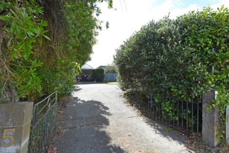 Photo of property in 5 Camp Street, Silverstream, Upper Hutt, 5019