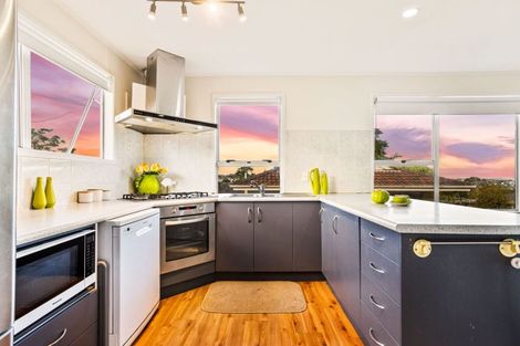 Photo of property in 4 Gallony Avenue, Massey, Auckland, 0614