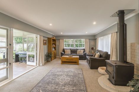Photo of property in 3 Kanawa Street, Waikanae, 5036