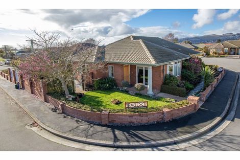 Photo of property in 2 Cherrytree Lane, Spreydon, Christchurch, 8024