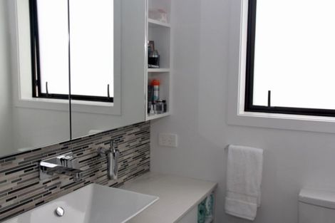 Photo of property in 15 Leeward Drive, Whitianga, 3510