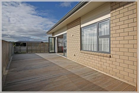 Photo of property in 25 Story Street, Foxton Beach, Foxton, 4815