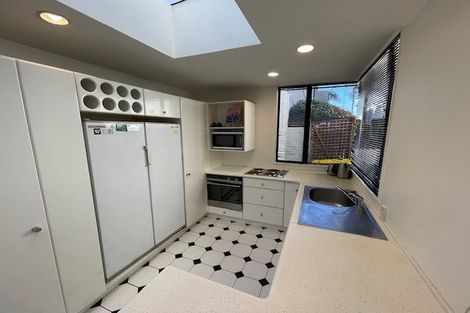 Photo of property in 2/12 Craig Road, Milford, Auckland, 0620