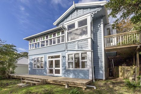 Photo of property in 36 Sutherland Crescent, Melrose, Wellington, 6023