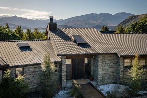 Photo of property in 10 Minaret Ridge, Wanaka, 9305