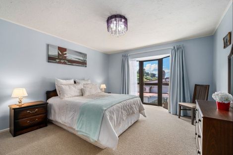 Photo of property in 68 Wairau Road, Picton, 7220