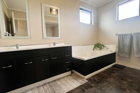 Photo of property in 79 Terrace Street, Rosedale, Invercargill, 9810