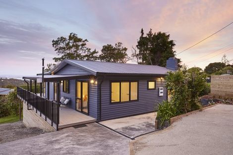 Photo of property in 436 Huia Road, Laingholm, Auckland, 0604