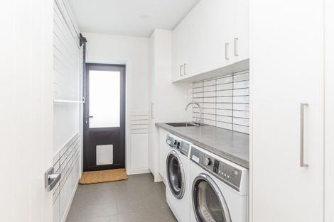 Photo of property in 12 Inglis Street, Seatoun, Wellington, 6022