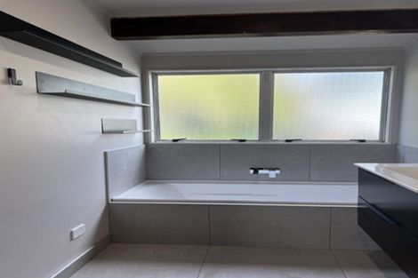 Photo of property in 38 Lilburn Crescent, Massey, Auckland, 0614