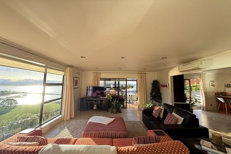 Photo of property in 1/56 Balmoral Lane, Redcliffs, Christchurch, 8081