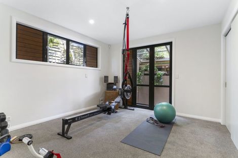 Photo of property in 1/164 Aberdeen Road, Campbells Bay, Auckland, 0620