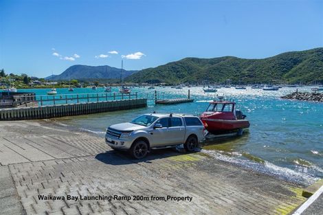 Photo of property in 21 Amelia Crescent, Waikawa, Picton, 7220