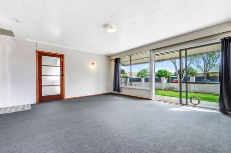 Photo of property in 42 Montgomery Crescent, Bader, Hamilton, 3206