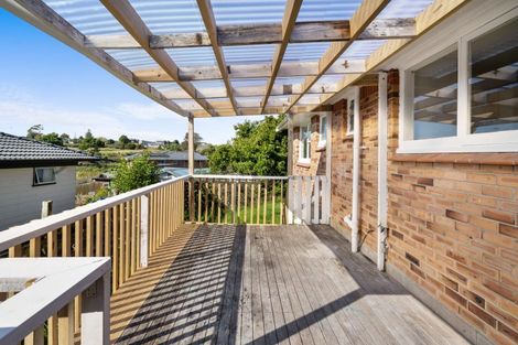 Photo of property in 9/85 Edmonton Road, Henderson, Auckland, 0612
