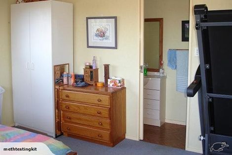 Photo of property in 51 Colwill Road, Massey, Auckland, 0614