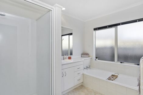 Photo of property in 17 Francevic Avenue, Mount Maunganui, 3116