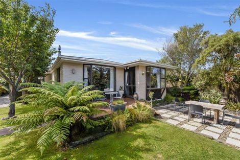Photo of property in 55 Oriana Crescent, Hornby, Christchurch, 8042