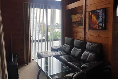 Photo of property in 1 Glenvar Road, Torbay, Auckland, 0630