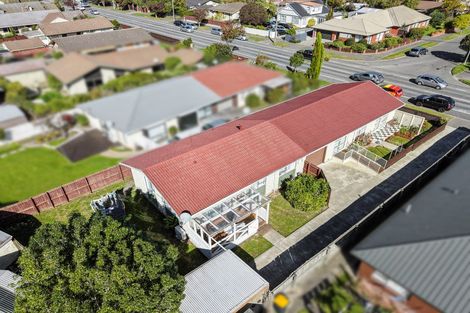 Photo of property in 2/202 Sawyers Arms Road, Bishopdale, Christchurch, 8053