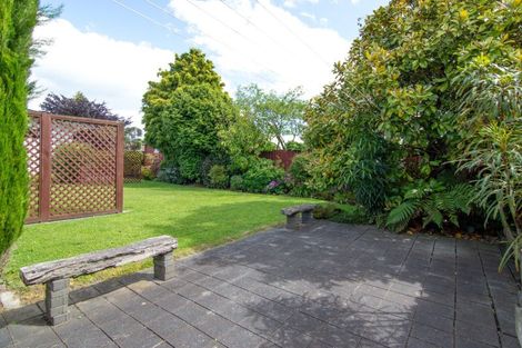Photo of property in 27 Raglan Avenue, Cloverlea, Palmerston North, 4412