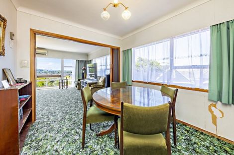 Photo of property in 1/580 Massey Road, Mangere, Auckland, 2022