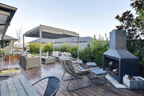 Photo of property in 7 Peter Place, Rangiora, 7400