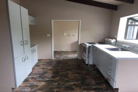Photo of property in 80 Queens Road, Waikanae Beach, Waikanae, 5036