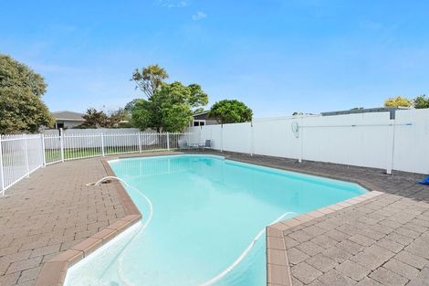 Photo of property in 3 Dennis Grove, Paraparaumu Beach, Paraparaumu, 5032