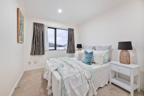 Photo of property in 2 Platinum Rise, Ranui, Auckland, 0612
