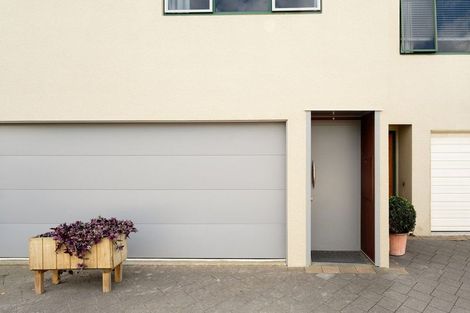 Photo of property in 33d Tawa Street, Mount Maunganui, 3116