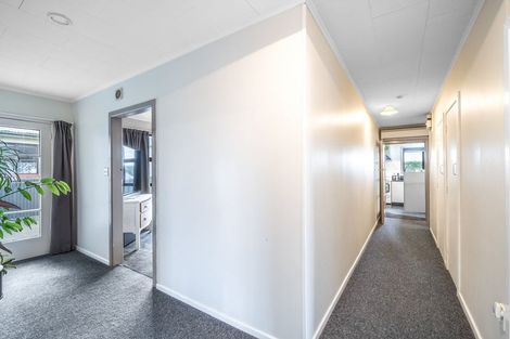 Photo of property in 8 Mackenzie Street, Winton, 9720