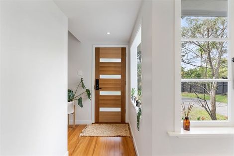 Photo of property in 33 Shetland Street, Glen Eden, Auckland, 0602