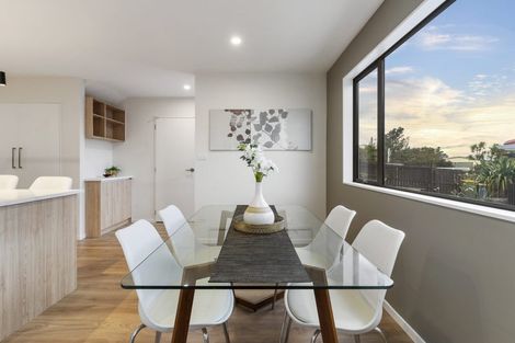 Photo of property in 1d Stottholm Road, Titirangi, Auckland, 0604