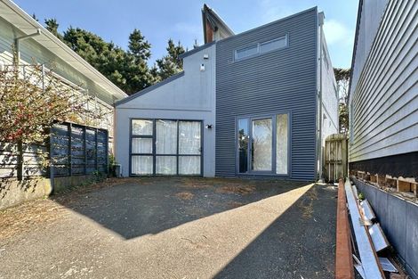 Photo of property in 22 Quebec Street, Kingston, Wellington, 6021