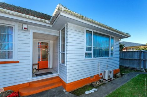 Photo of property in 102 Yaldhurst Road, Sockburn, Christchurch, 8042