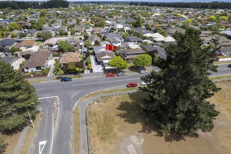 Photo of property in 1/185 Queenspark Drive, Parklands, Christchurch, 8083