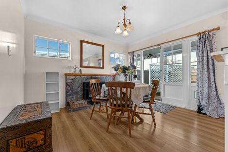 Photo of property in 42 Manse Road, Pahurehure, Papakura, 2113