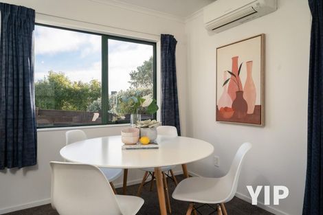 Photo of property in 32a Horokiwi Road West, Newlands, Wellington, 6037