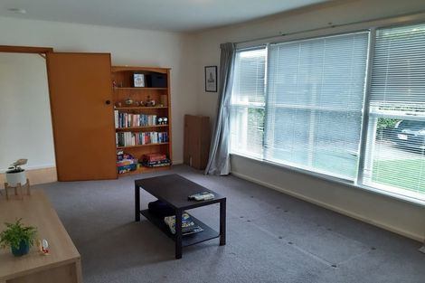 Photo of property in 37 Kowhai Terrace, Saint Martins, Christchurch, 8022