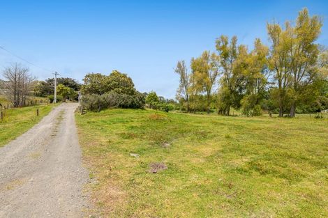 Photo of property in 411 Pine Valley Road, Dairy Flat, Silverdale, 0992