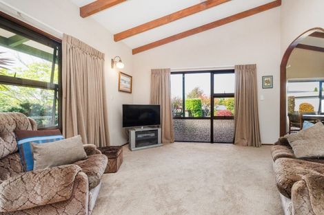 Photo of property in 9 Calder Place, Feilding, 4702