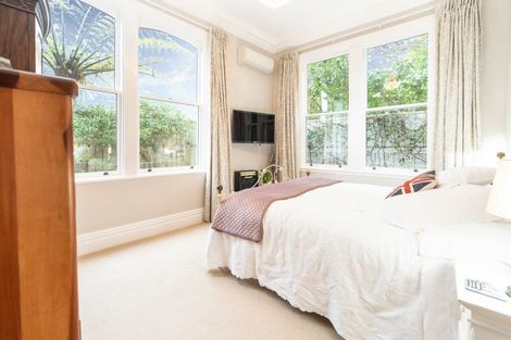 Photo of property in 8 Carrington Street, Mount Cook, Wellington, 6021