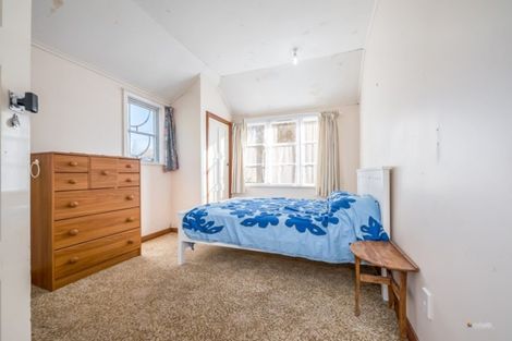 Photo of property in 15 Melvill Grove, Waterloo, Lower Hutt, 5011