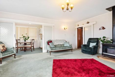 Photo of property in 133 Matipo Road, Te Atatu Peninsula, Auckland, 0610