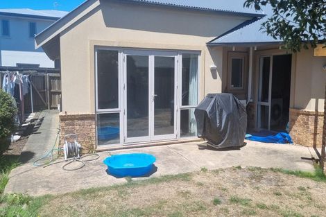 Photo of property in 562 Bower Avenue, Parklands, Christchurch, 8083
